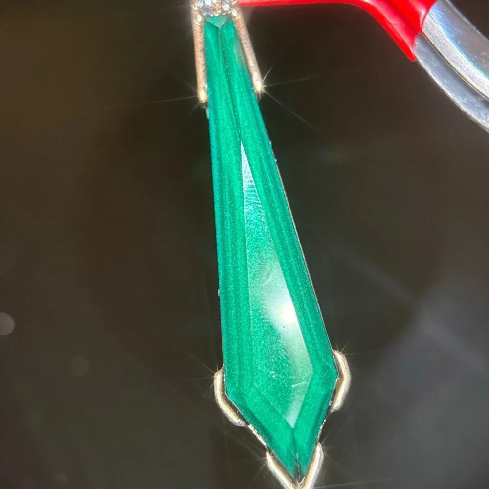Pointed Green Drop‎ Earrings